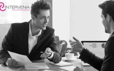 ¿Ser diestro o zurdo condiciona la mano que movemos al hablar? Ι Sinergología®
