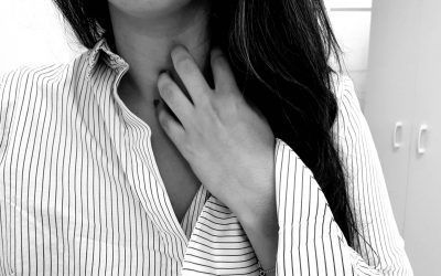 Significado de rascarse el cuello. Sinergología