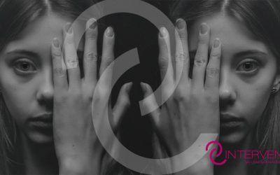 Aprende a interpretar el lenguaje no verbal. Sinergología