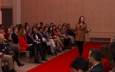 Eva García Ruiz participa en el Congreso Nacional de AEGVE hablando sobre Sinergología®